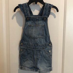 3T Gap overalls- fits like 2T